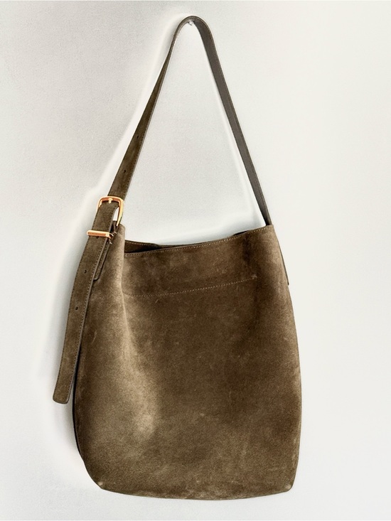 Madewell Handbags - Madewell Olive Green Suede Essential Bucket Tote